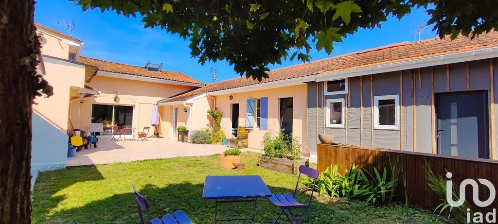 Achat maison à vendre 5 chambres 163 m² - Floirac