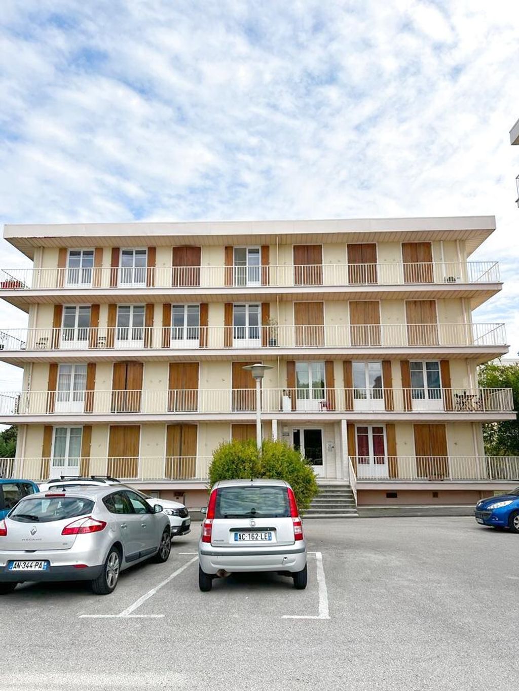 Achat appartement à vendre 3 pièces 61 m² - La Ciotat