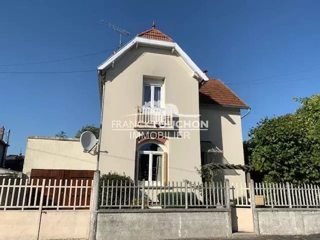 Achat maison à vendre 2 chambres 71 m² - Montargis