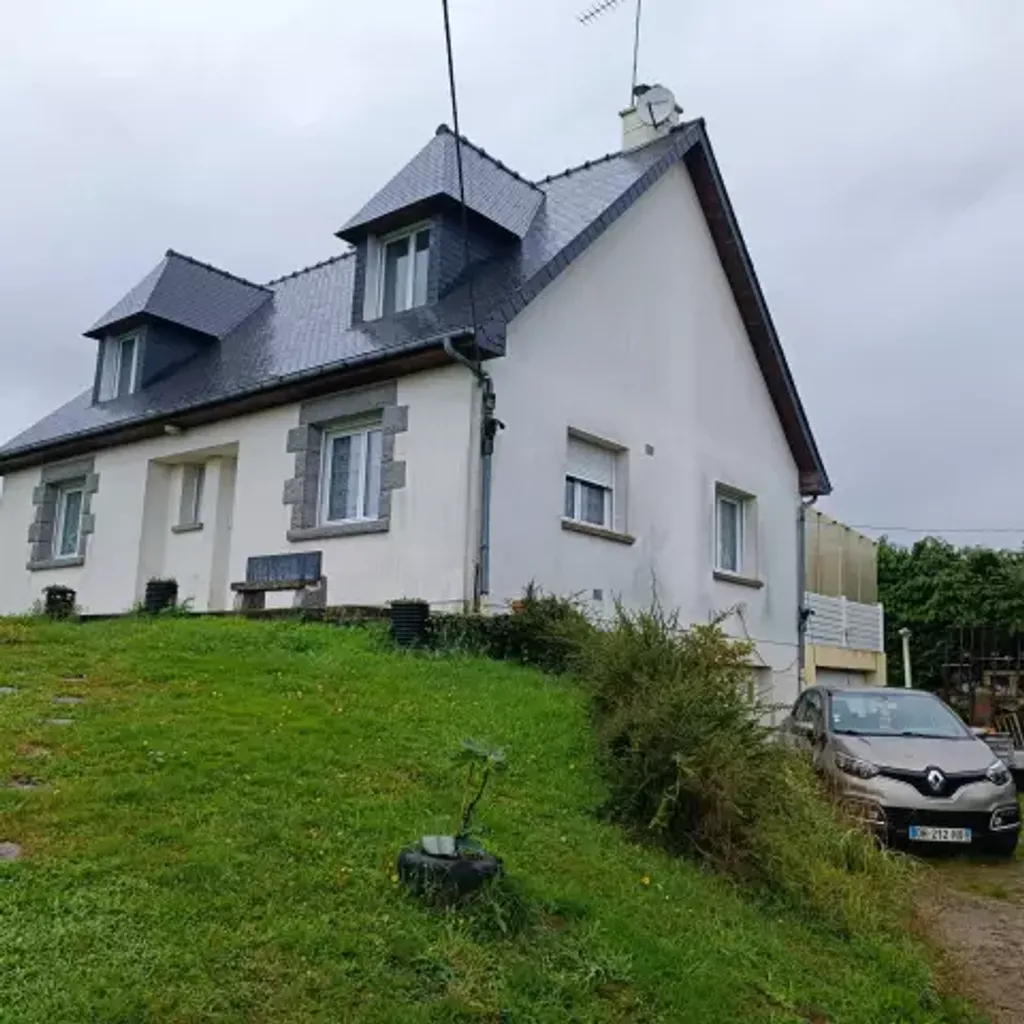 Achat maison à vendre 4 chambres 130 m² - Saint-Ouen-la-Rouërie