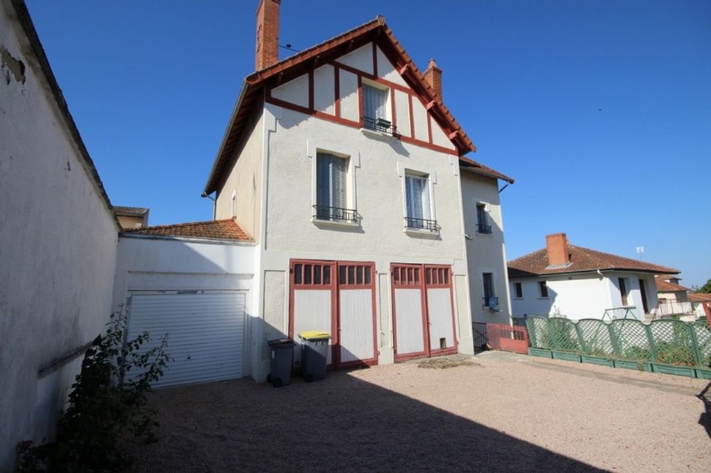 Achat maison à vendre 5 chambres 165 m² - Néris-les-Bains