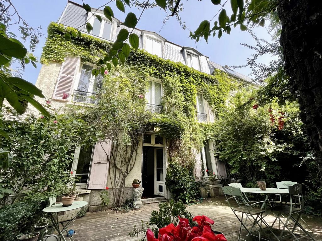 Achat maison à vendre 4 chambres 210 m² - Paris 19ème arrondissement