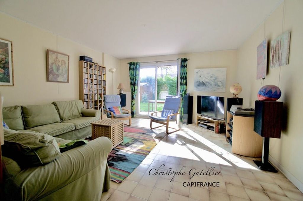 Achat maison à vendre 5 chambres 109 m² - Montigny-le-Bretonneux