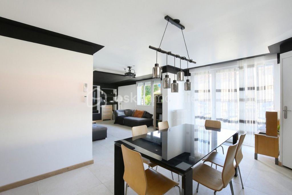Achat maison à vendre 7 chambres 192 m² - Saint-Orens-de-Gameville