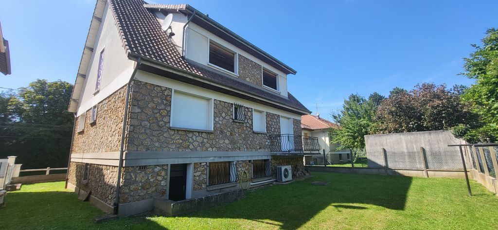 Achat maison à vendre 5 chambres 158 m² - Attainville