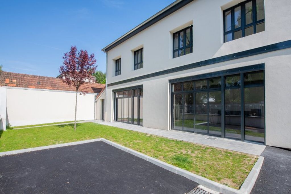 Achat loft à vendre 5 pièces 166 m² - Saint-Maur-des-Fossés