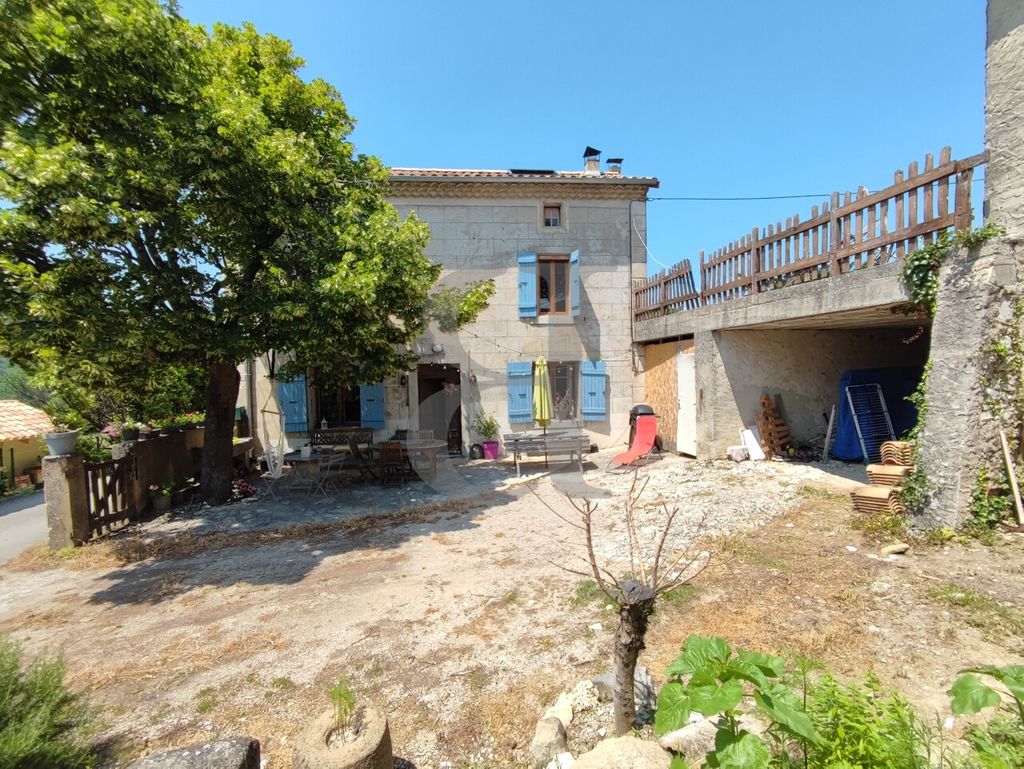 Achat maison à vendre 3 chambres 110 m² - Dieulefit