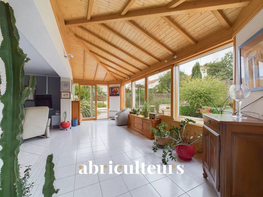 Achat maison à vendre 4 chambres 151 m² - Couëron