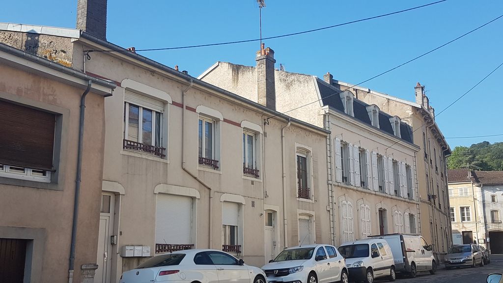Achat appartement à vendre 3 pièces 74 m² - Pont-Saint-Vincent
