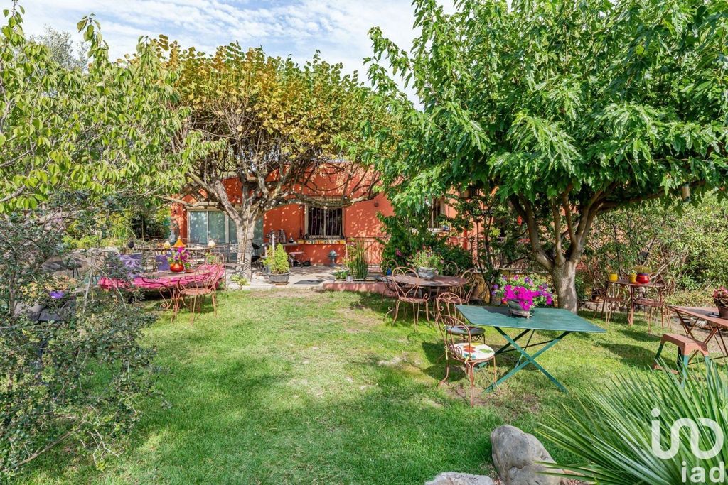 Achat maison à vendre 4 chambres 170 m² - Carnoux-en-Provence