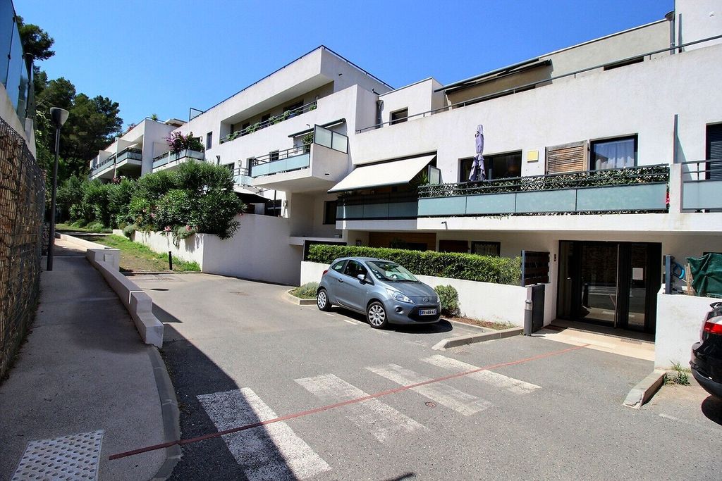 Achat appartement à vendre 3 pièces 69 m² - Hyères