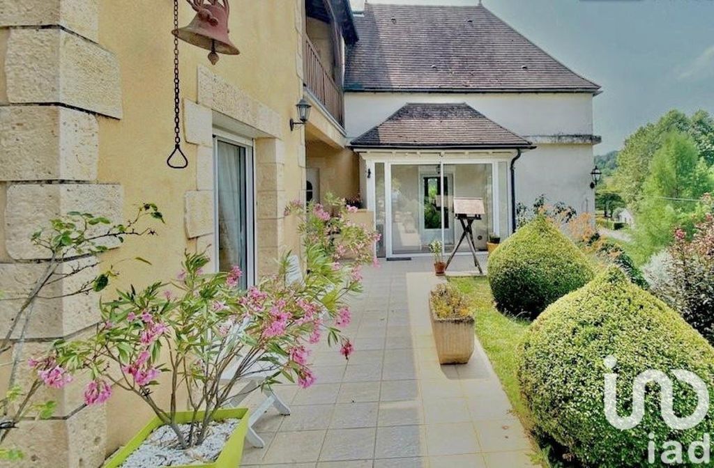 Achat maison à vendre 4 chambres 207 m² - Sarlat-la-Canéda