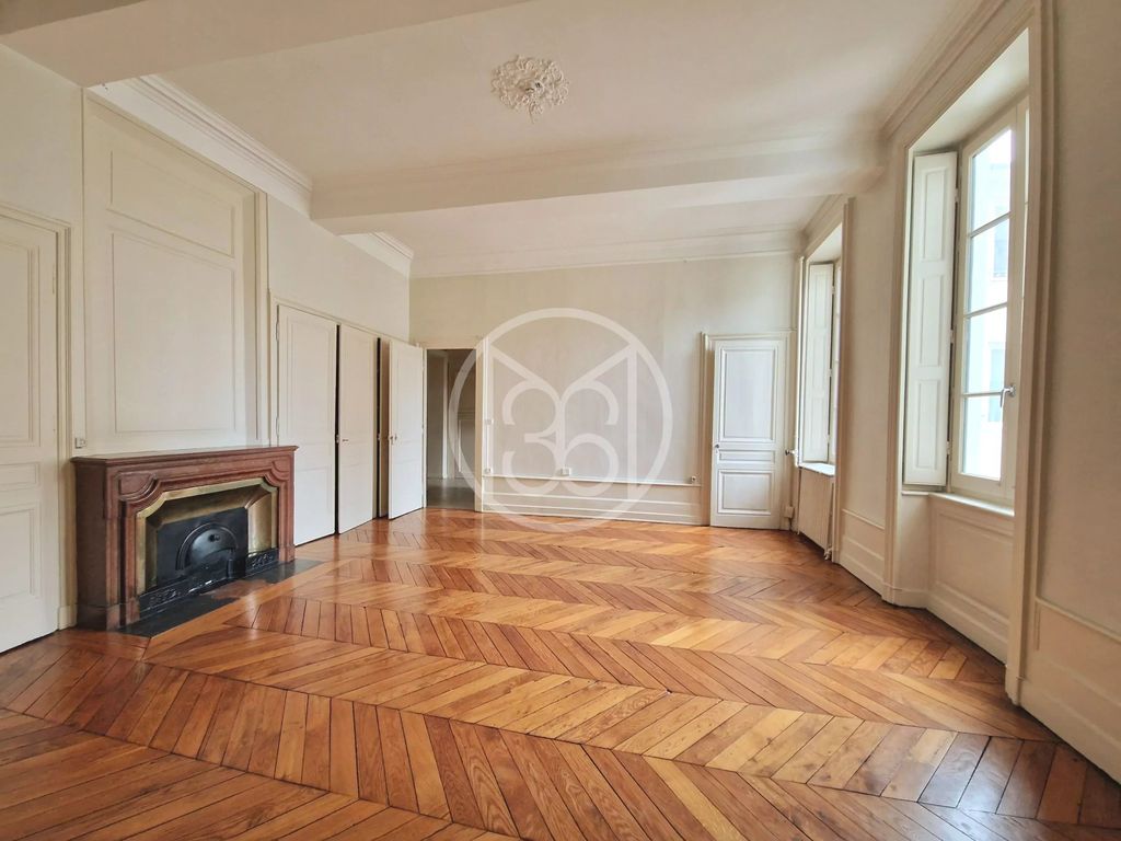 Achat appartement à vendre 3 pièces 87 m² - Lyon 1er arrondissement