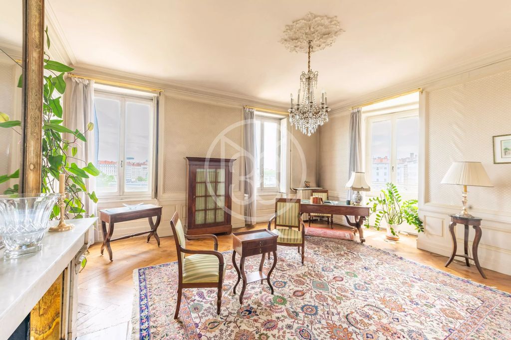 Achat appartement à vendre 4 pièces 175 m² - Lyon 1er arrondissement