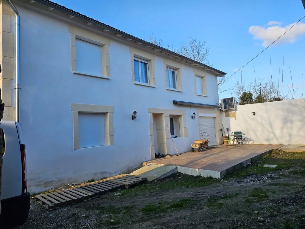 Achat maison à vendre 4 chambres 135 m² - Jardin