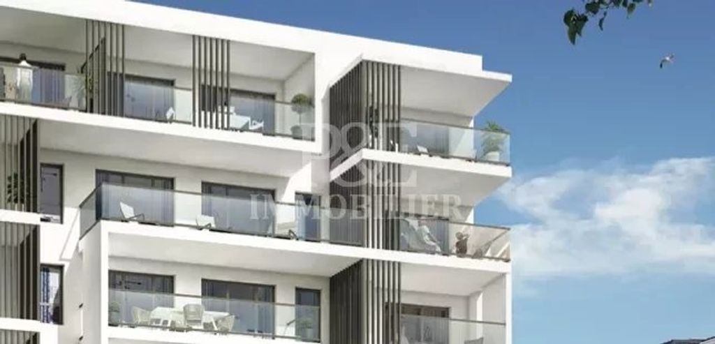 Achat appartement à vendre 3 pièces 61 m² - Nice