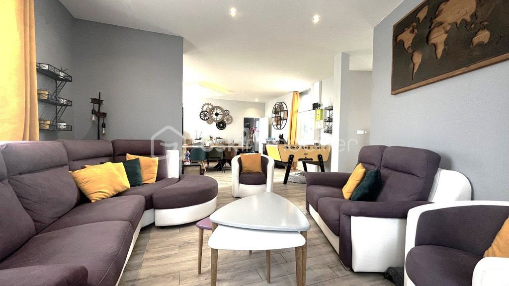 Achat maison à vendre 4 chambres 237 m² - Saint-Manvieu-Norrey