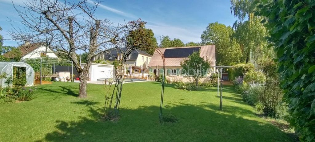 Achat maison à vendre 4 chambres 175 m² - Saint-Fargeau-Ponthierry