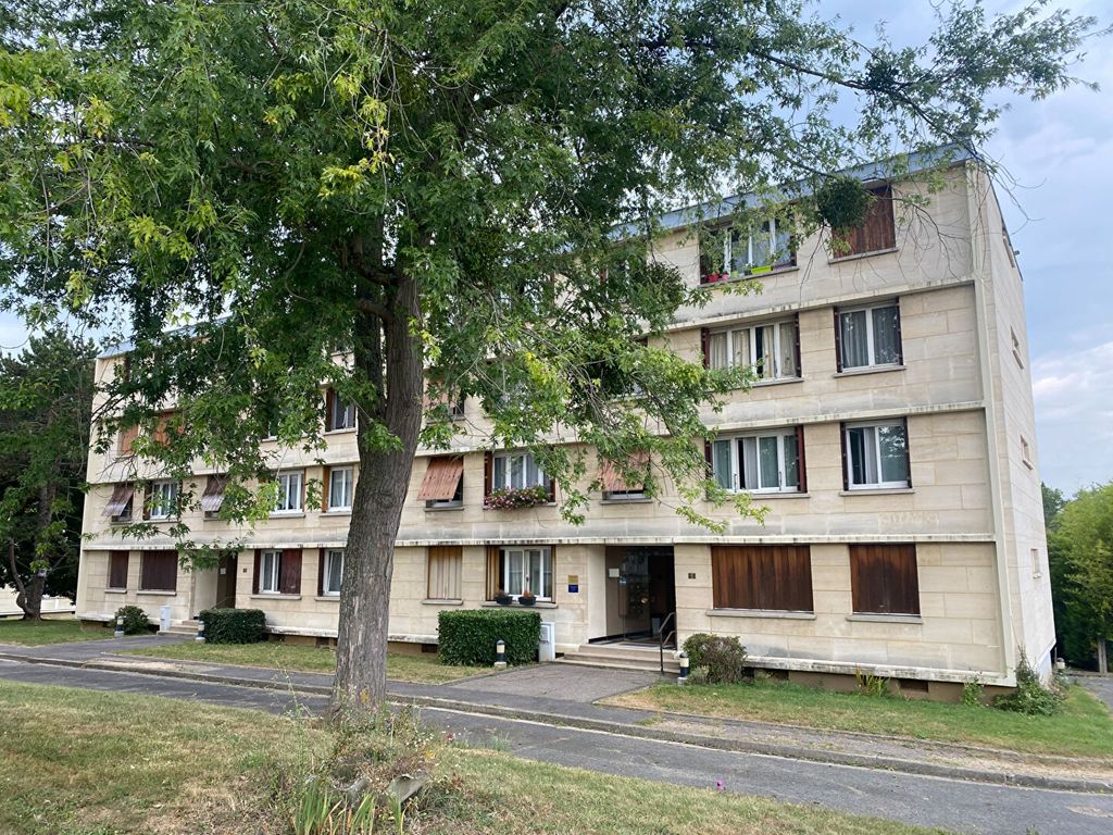 Achat appartement à vendre 4 pièces 67 m² - Sainte-Geneviève-des-Bois