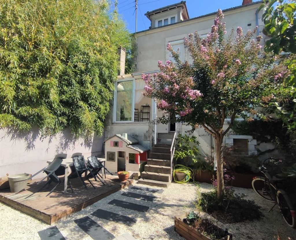 Achat maison à vendre 4 chambres 137 m² - Périgueux