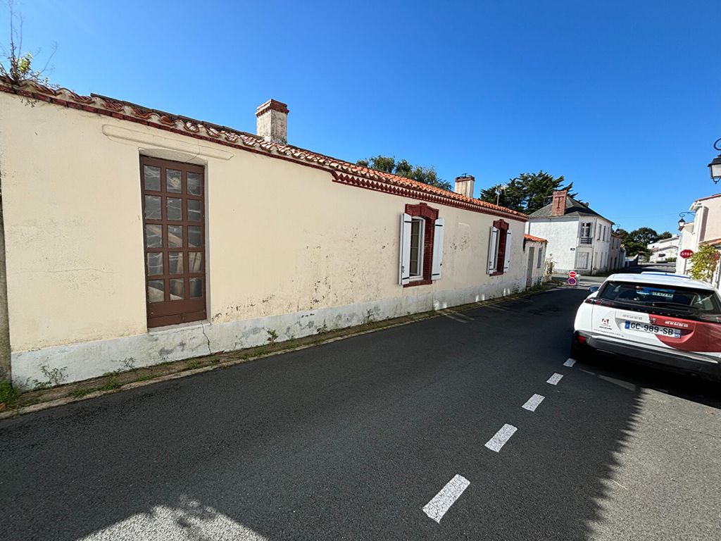 Achat maison à vendre 2 chambres 64 m² - La Chapelle-Hermier