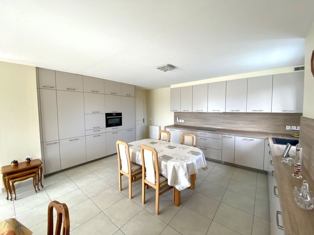 Achat appartement à vendre 3 pièces 94 m² - Halluin