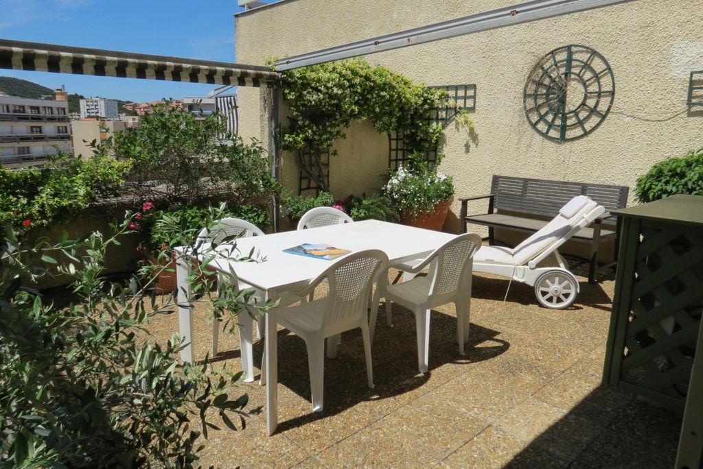 Achat appartement à vendre 3 pièces 56 m² - Sainte-Maxime