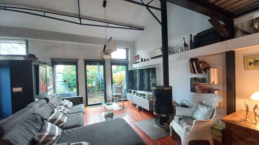 Achat maison à vendre 3 chambres 125 m² - Mérignac