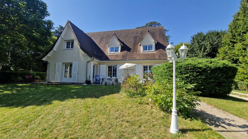 Achat maison à vendre 4 chambres 225 m² - Saint-Rémy