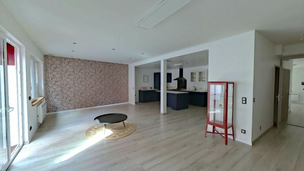 Achat maison à vendre 3 chambres 161 m² - Lille