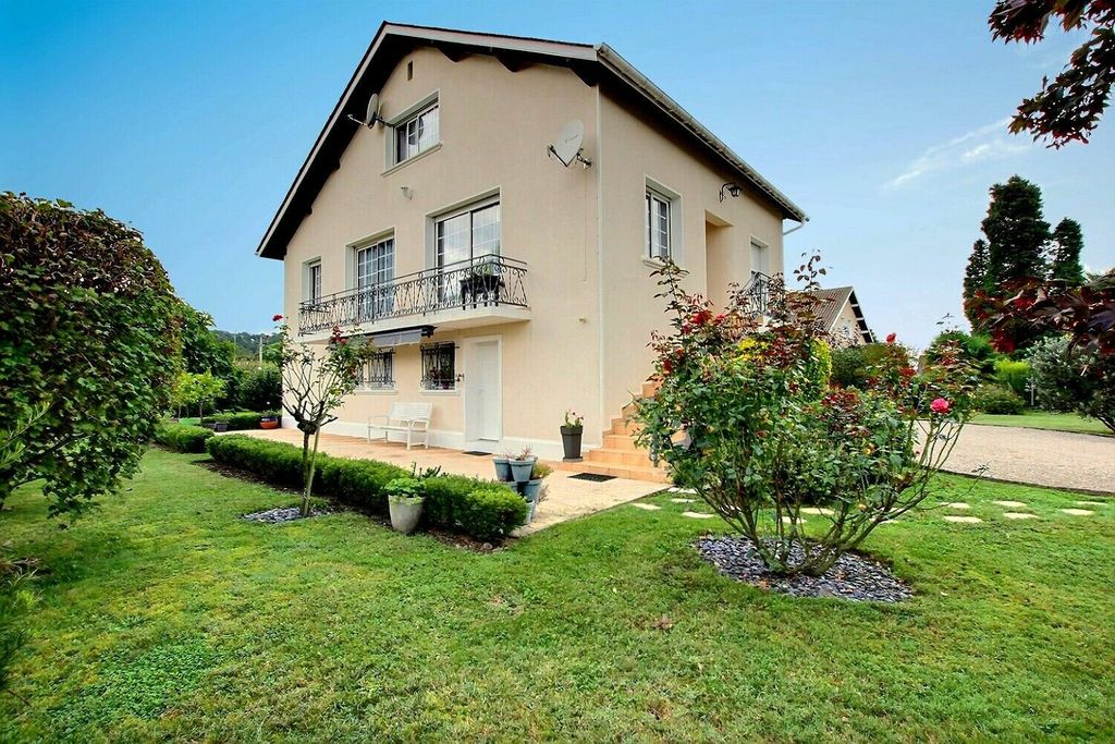 Achat maison à vendre 5 chambres 150 m² - Montaut