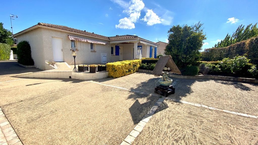 Achat maison à vendre 3 chambres 109 m² - Arles