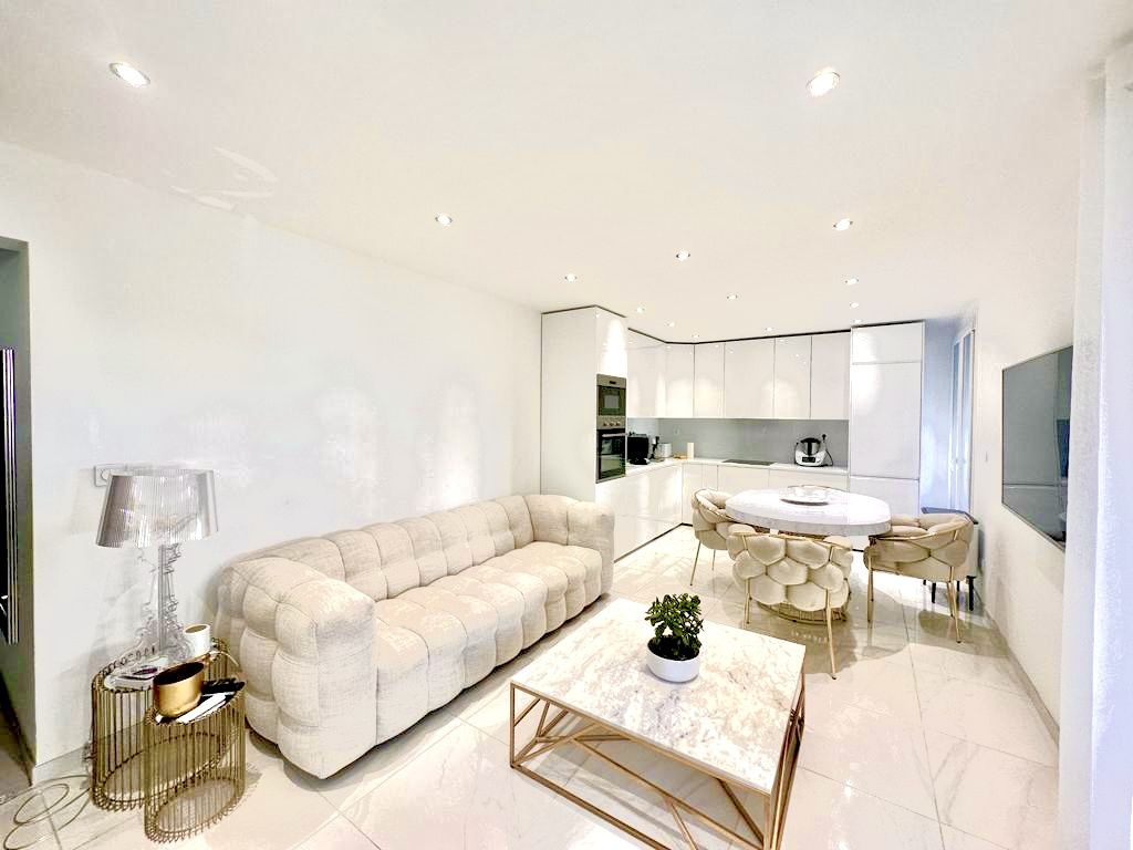Achat appartement à vendre 4 pièces 70 m² - Marseille 8ème arrondissement