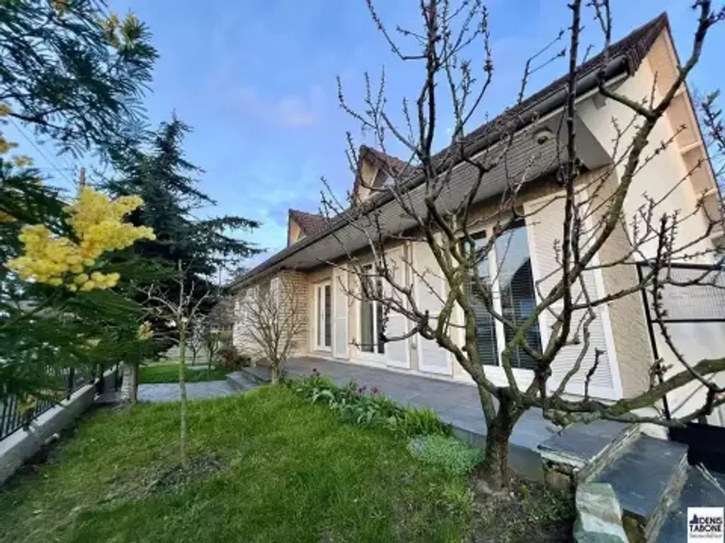 Achat maison à vendre 5 chambres 182 m² - Saint-Prix