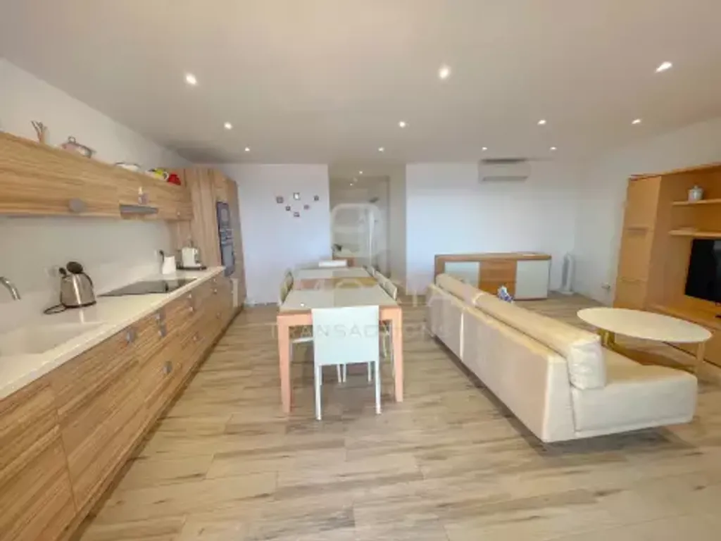 Achat appartement à vendre 3 pièces 67 m² - Théoule-sur-Mer