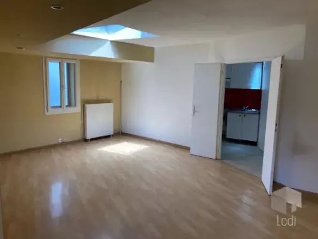 Achat appartement à vendre 2 pièces 69 m² - Montélimar