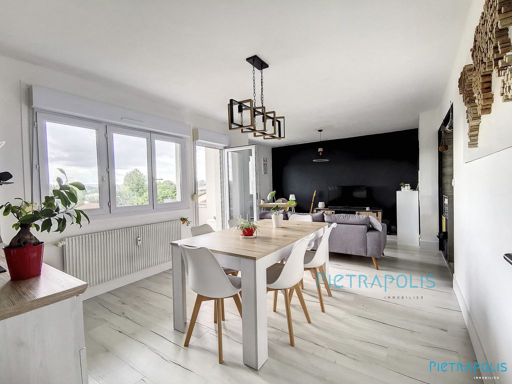 Achat appartement à vendre 3 pièces 71 m² - Saint-Étienne-sur-Chalaronne