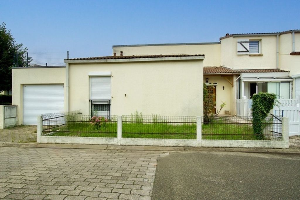 Achat maison à vendre 3 chambres 106 m² - Les Clayes-sous-Bois