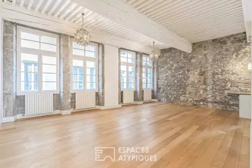 Achat appartement à vendre 5 pièces 135 m² - Chambéry