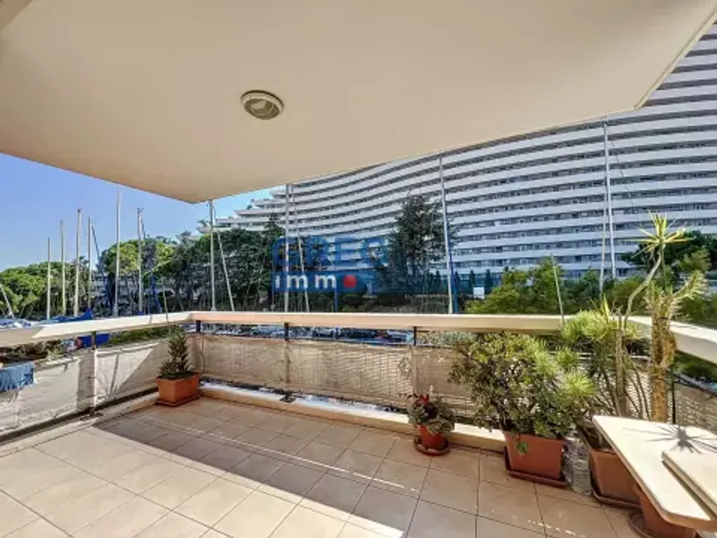 Achat appartement 3 pièce(s) Villeneuve-Loubet