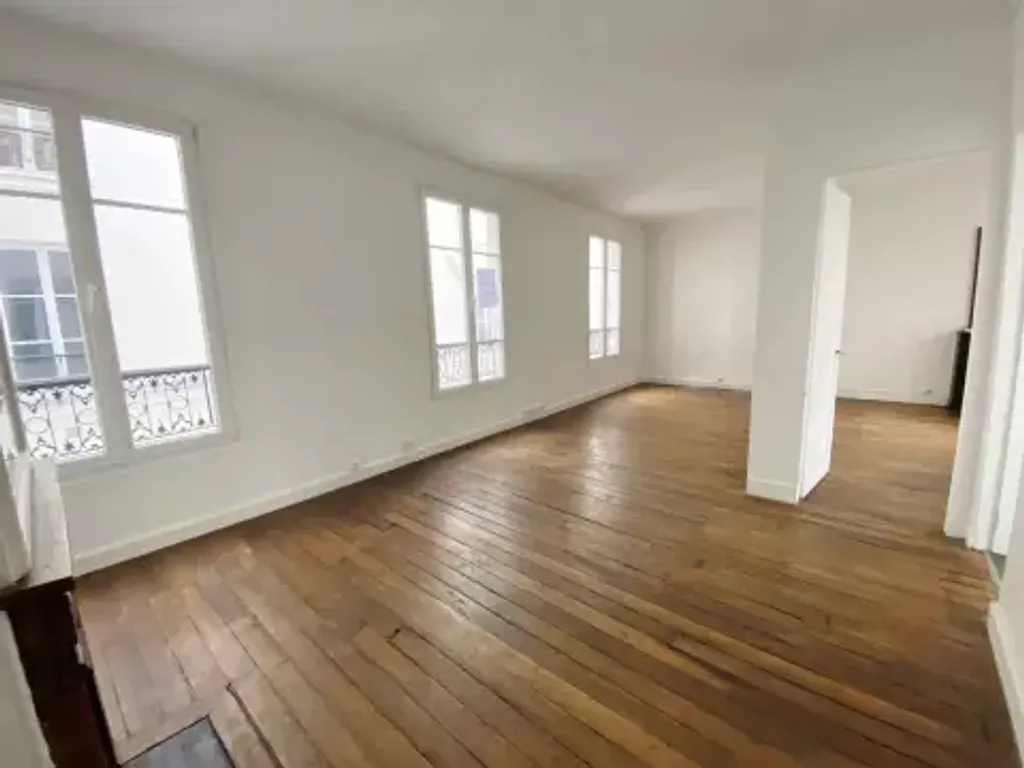 Achat appartement à vendre 4 pièces 74 m² - Paris 10ème arrondissement