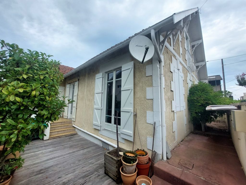 Achat maison à vendre 3 chambres 131 m² - Arcachon