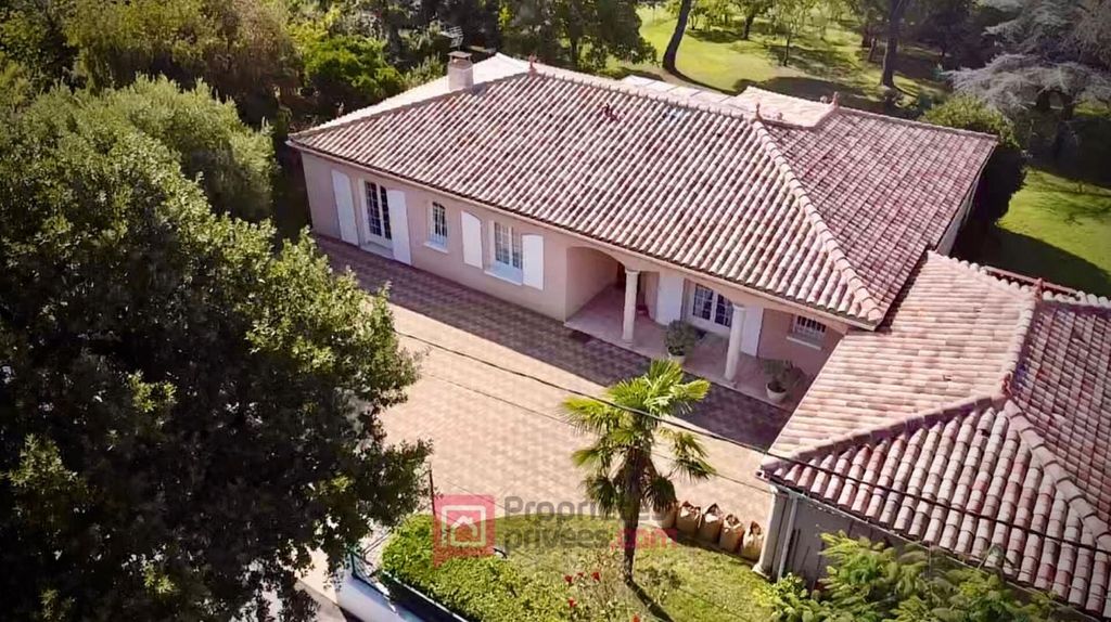 Achat maison à vendre 4 chambres 180 m² - Saint-Palais-sur-Mer