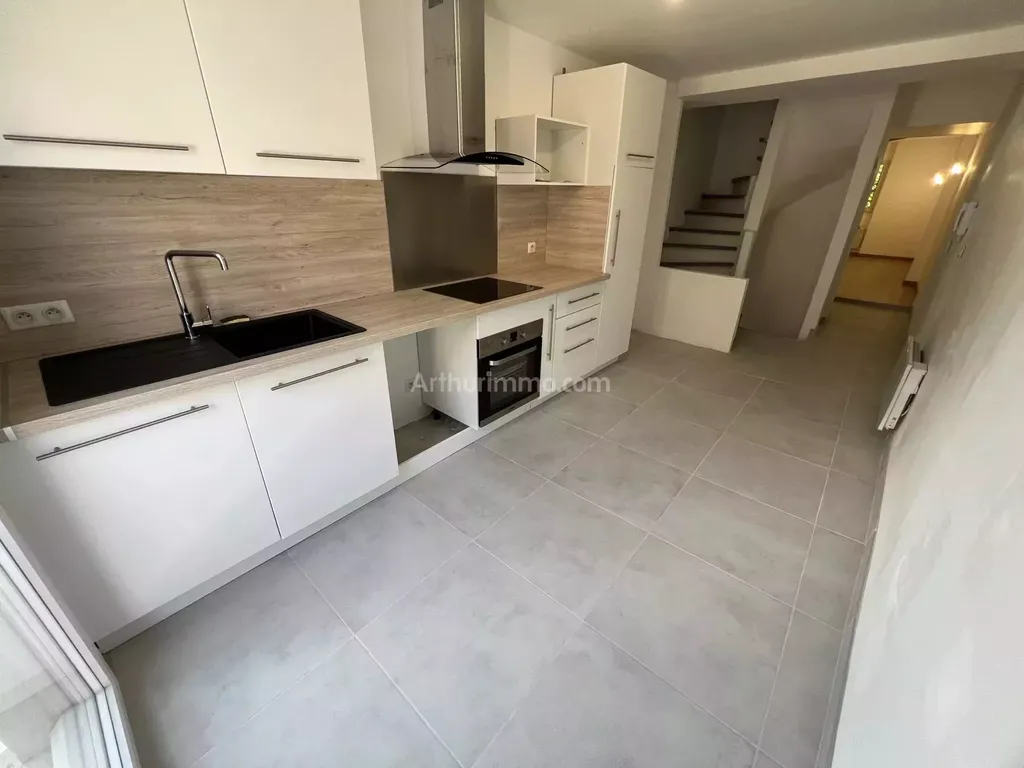 Achat maison à vendre 3 chambres 117 m² - Clermont-l'Hérault