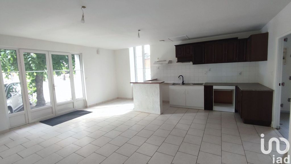 Achat appartement à vendre 7 pièces 136 m² - Villeneuve-sur-Allier
