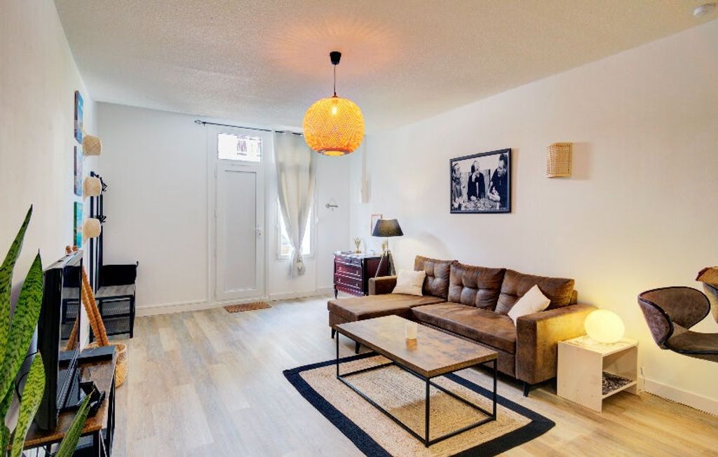 Achat appartement à vendre 2 pièces 57 m² - Sète