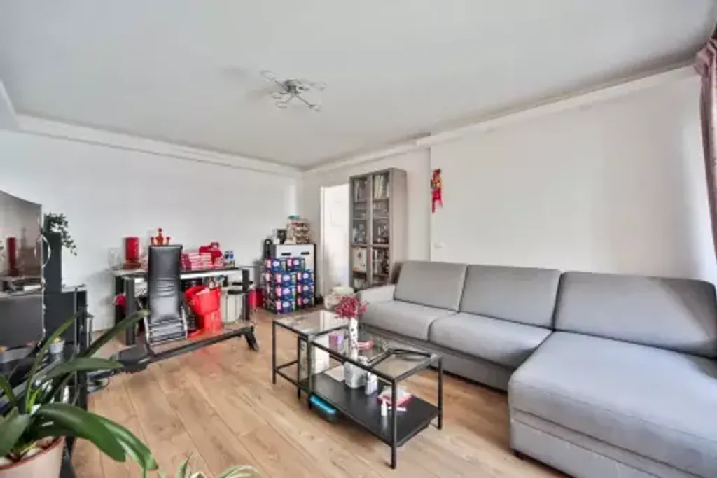 Achat appartement à vendre 3 pièces 51 m² - Paris 19ème arrondissement