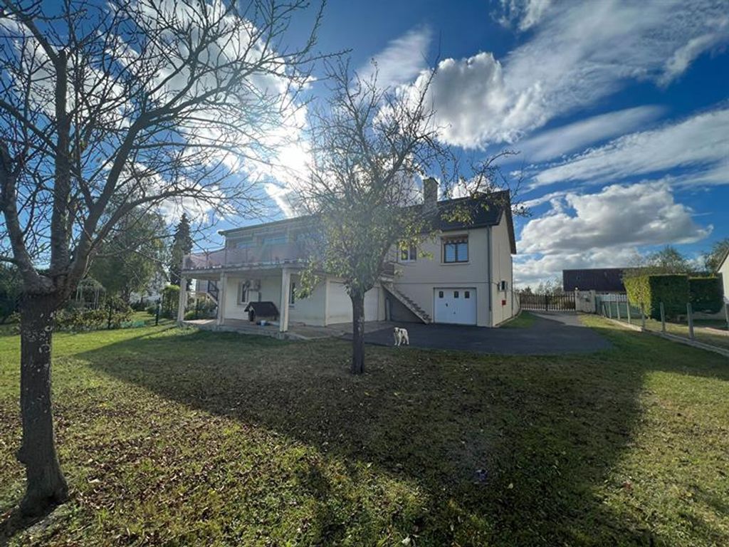 Achat maison à vendre 3 chambres 142 m² - Saint-Doulchard