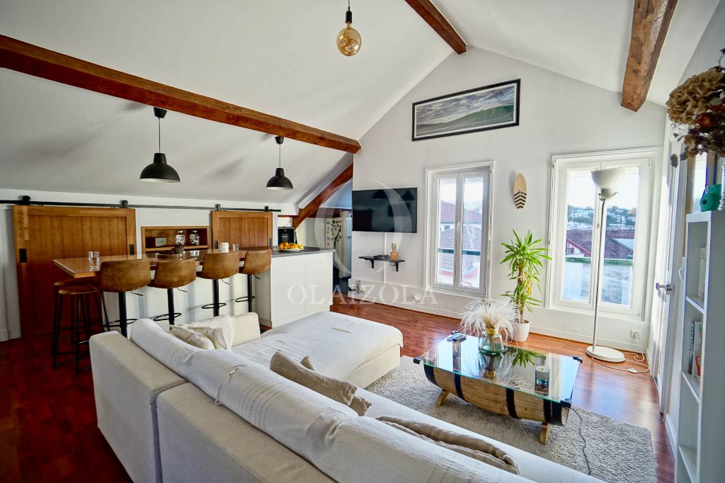 Achat appartement à vendre 4 pièces 100 m² - Saint-Jean-de-Luz