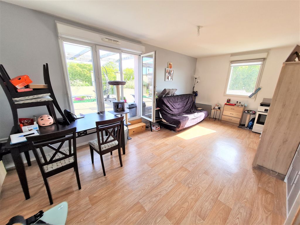 Achat appartement à vendre 2 pièces 45 m² - Saint-Maximin